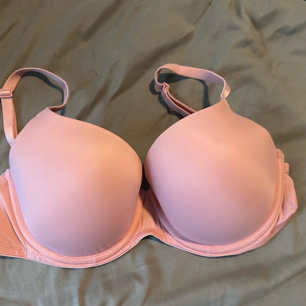 PINK wear everywhere T-shirt bra